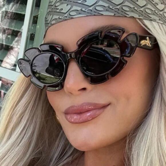 NEW!!! LOEWE Sunglasses LW40088U 47A, Authentic - Picture 7 of 16